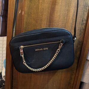 Michael Kors Elegant Black Crossbody Bag